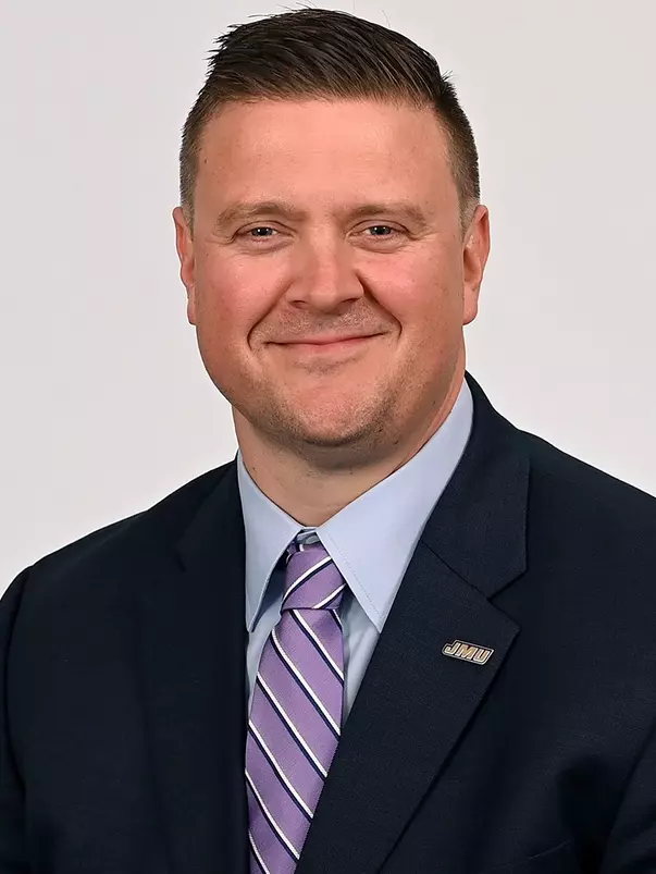Matt Roan headshot
