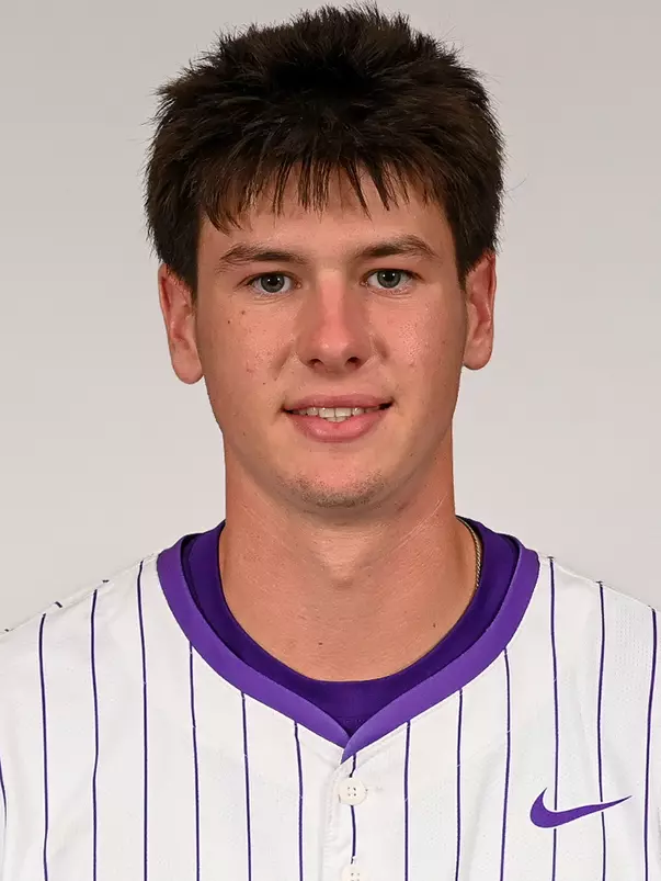 Caden Stoops headshot