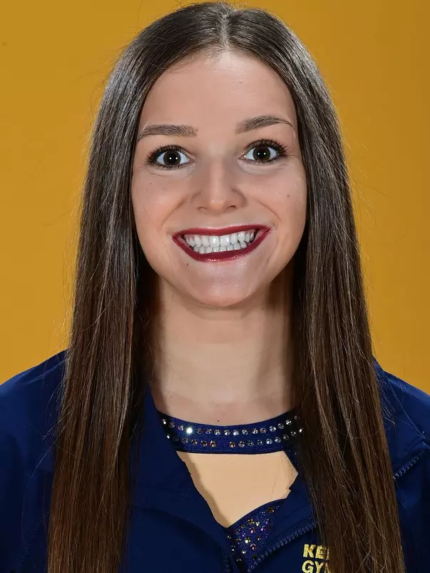 gymnastics_2021-22headshots_iannuzzo