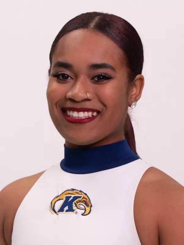 2023_dance_headshot_sutton