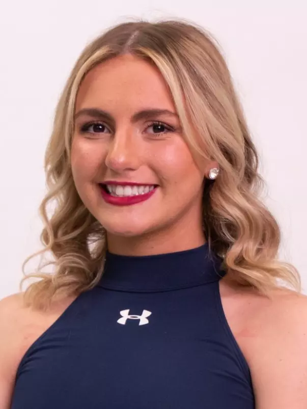 2023_dance_headshot_helton