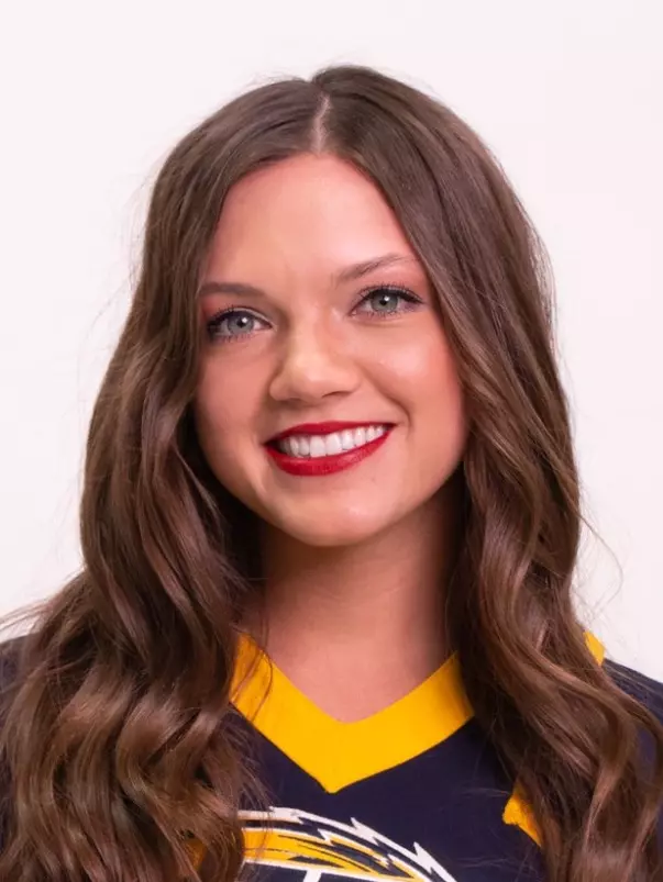 2023_cheer_headshot_haney