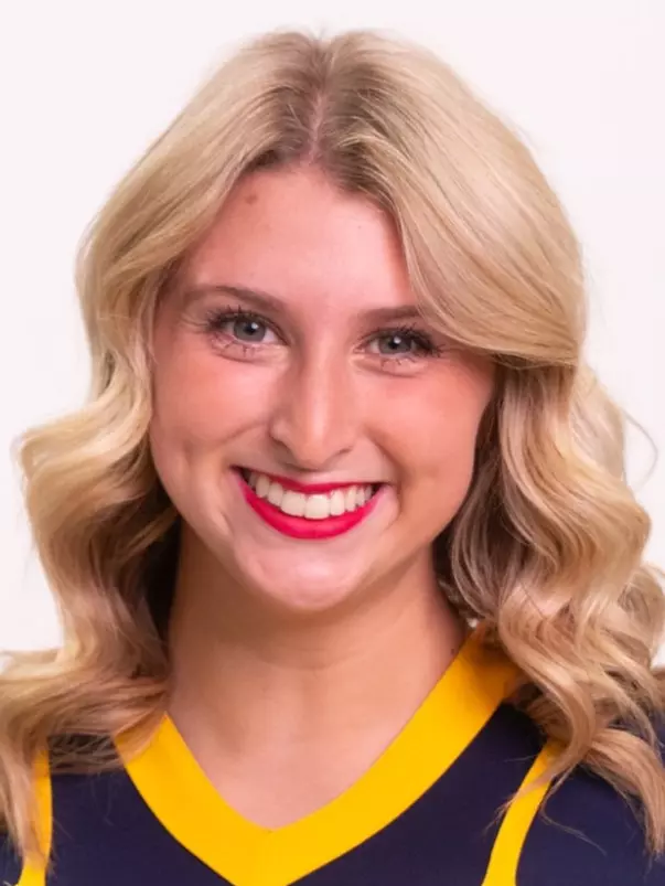 2023_cheer_headshot_hurst