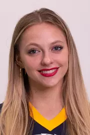 2023_cheer_headshot_woite