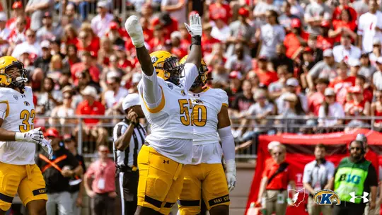 Aiden Burgess celebrates a sack at Ohio State