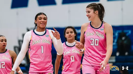 wbb_action_pink_jersey_01