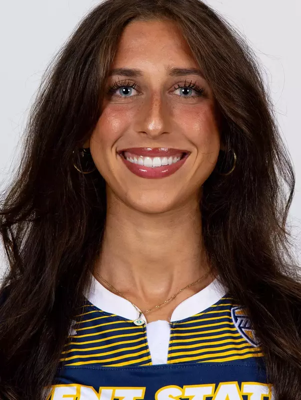 Ava Lukyan Headshot 26
