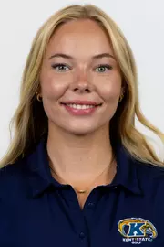 Aryn Matthews Headshot