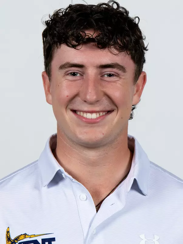 Headshot for Darcy Hogg