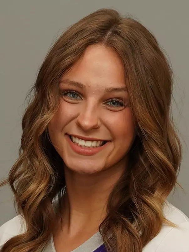 Emma Schilling 2022-23