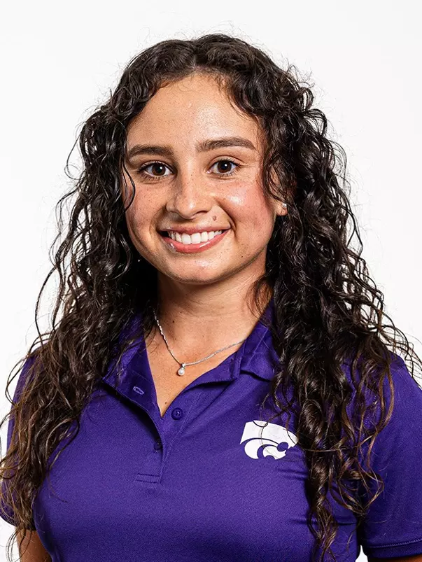 McNelly, Gabriela - headshot