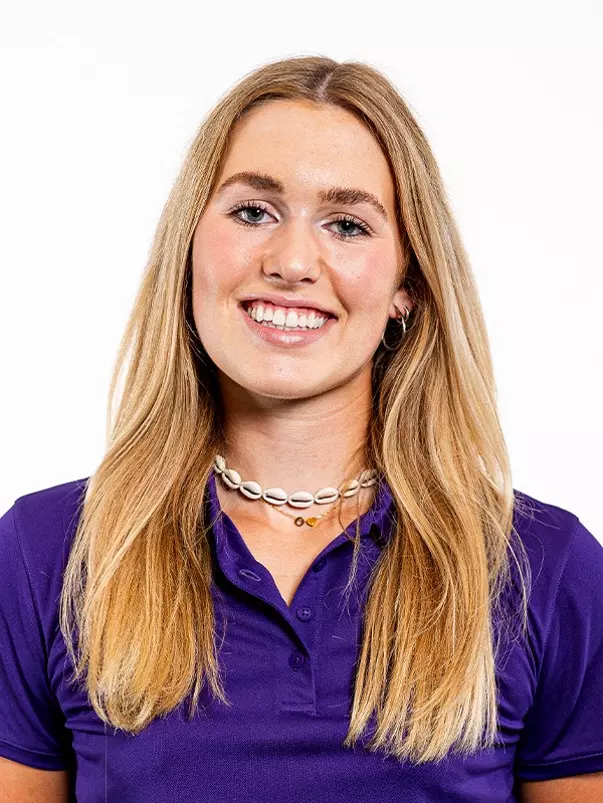 van Beek, Noa - headshot