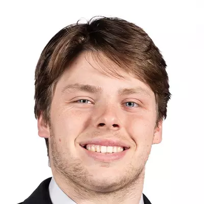 Travis Bates headshot