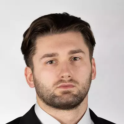 Gabe Powers headshot
