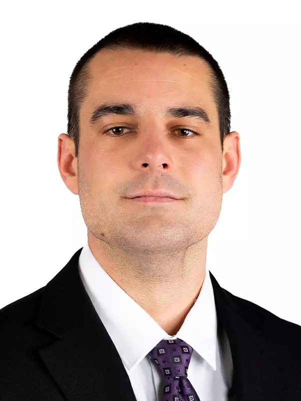 Maguire, Sean - headshot