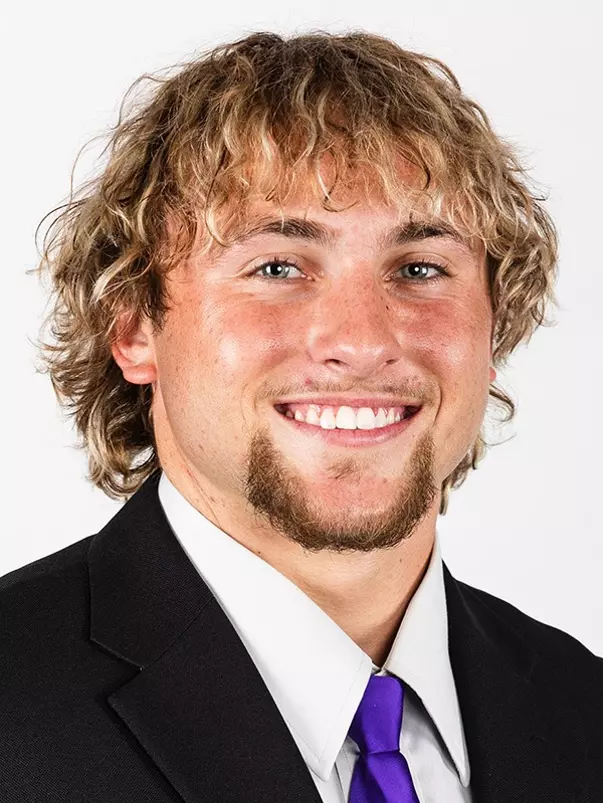 Dineen, Jet - headshot