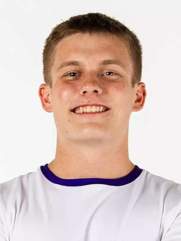 Dominic Strain headshot