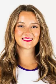 Ellie Ballou headshot