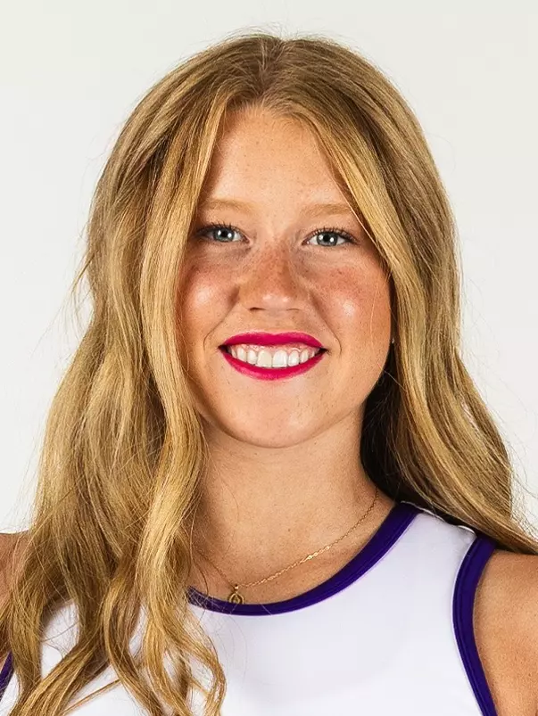 Evelyn Thompson headshot