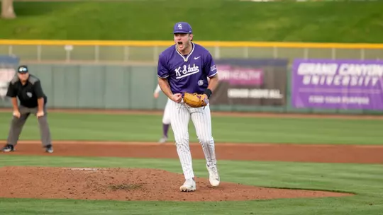 BSB Carson Liggett UCONN 2026