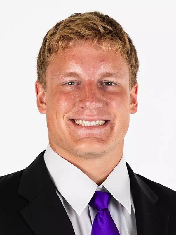Fraser, Bennett - headshot