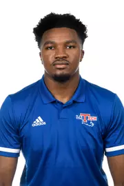 200713Football Headshots by Emerald McIntyre/Louisiana Tech University