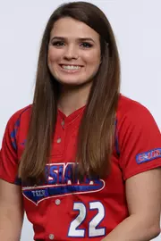 Lindsay Edwards headshot 2022