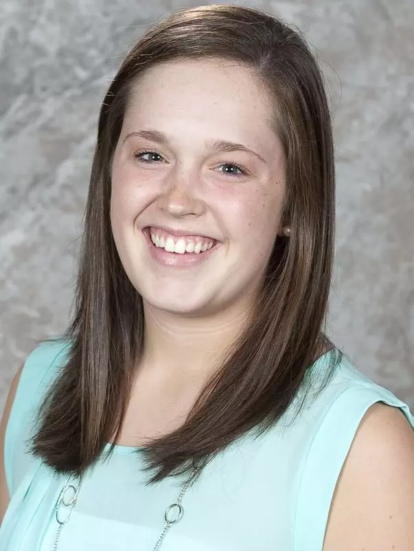 Elizabeth Jordan Headshot