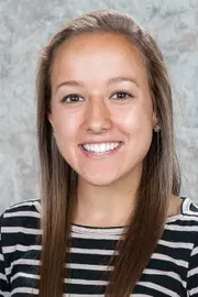 Amanda Ruschel Headshot