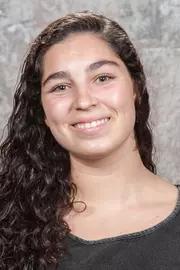 Hannah Chalk Headshot