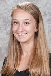 Laura Barnes Headshot