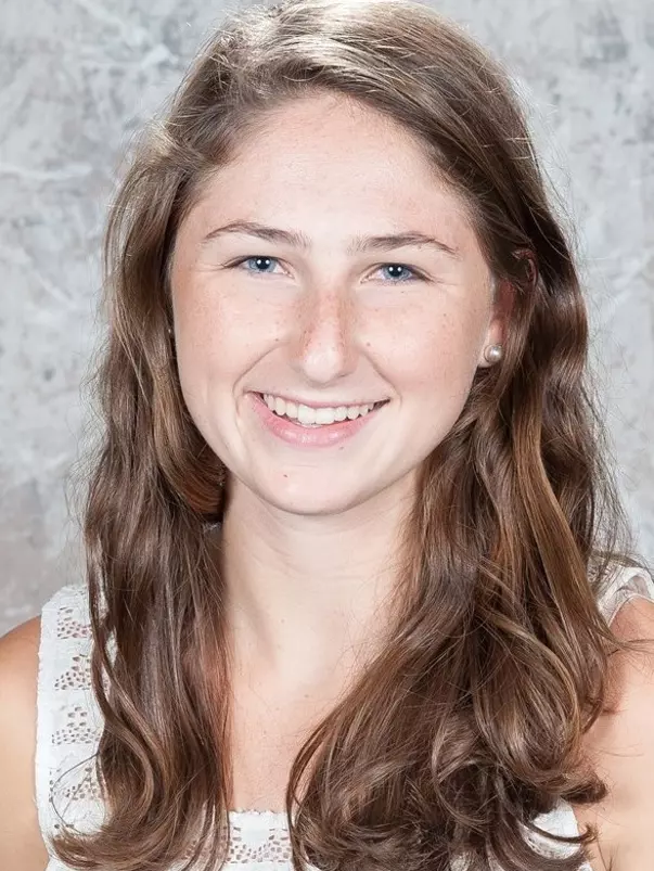 Sarah Spring Headshot