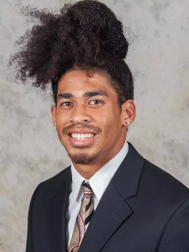 Derek Knott Headshot