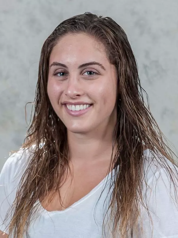 Amanda Zlotnikoff Headshot