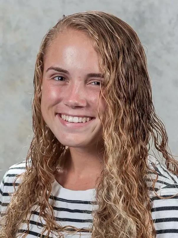 Hannah Bonaguidi Headshot