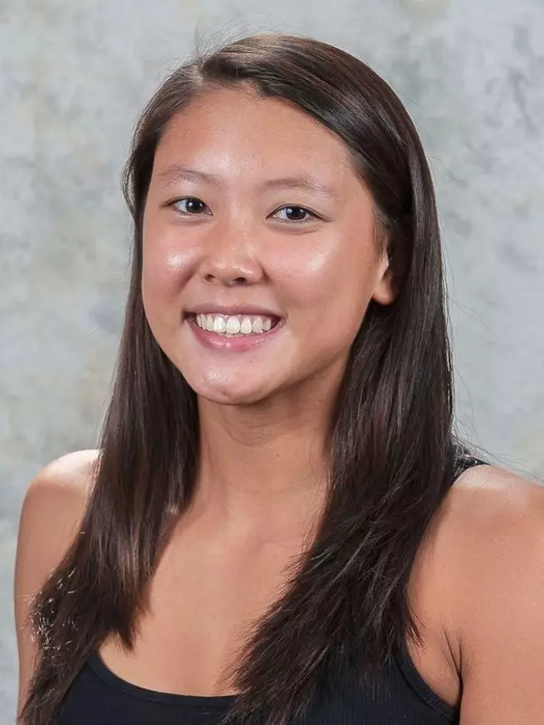 Nicole Shek Headshot