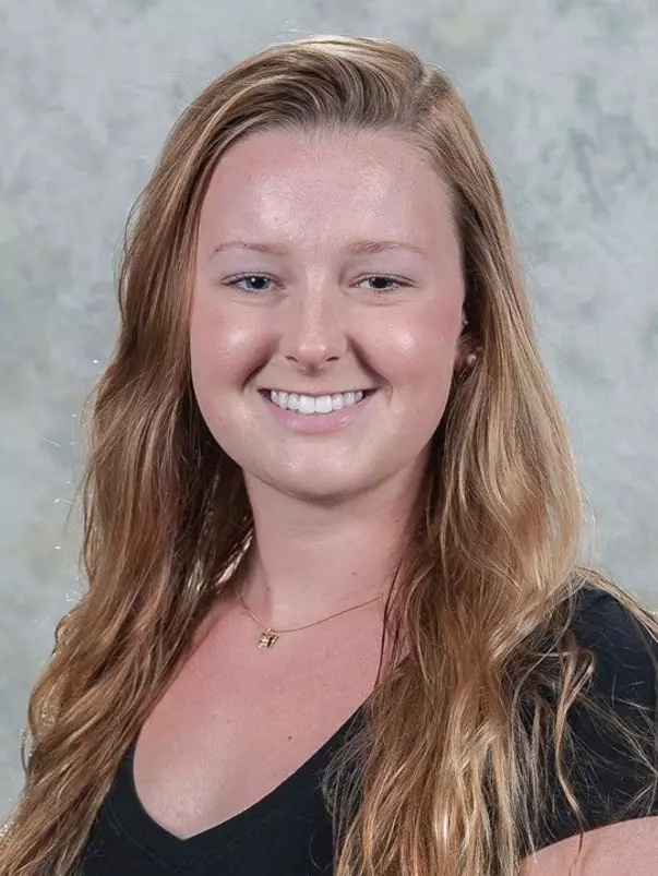 Victoria Connolly Headshot