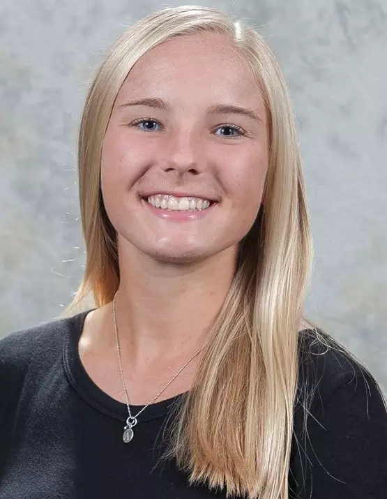 Amanda Boyer Headshot