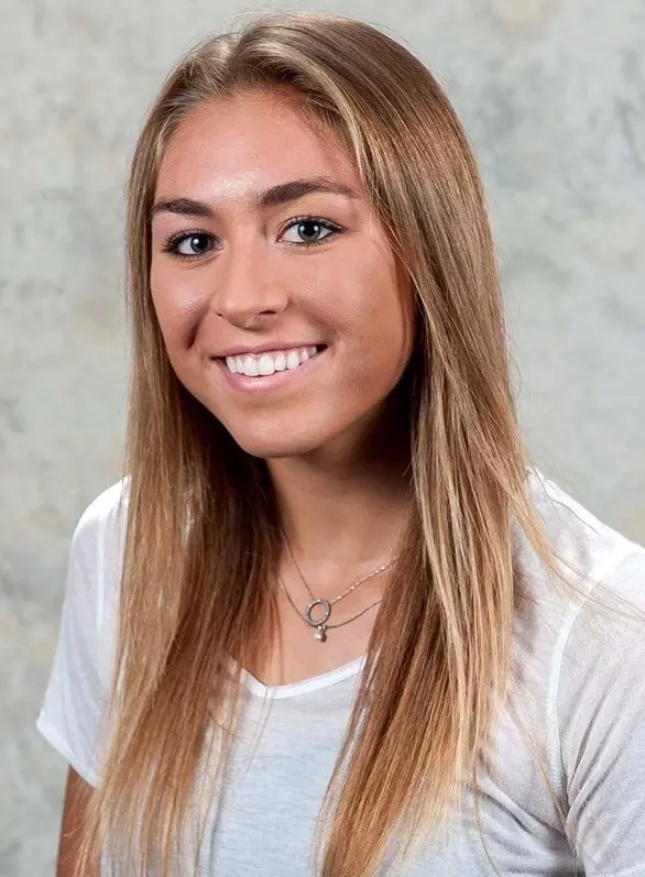 Annika Jansa Headshot