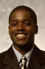 Julian Ahye WEB 8264-231.jpg