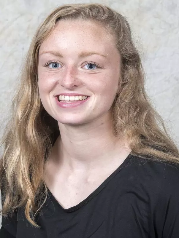 Emma Gromacki Headshot