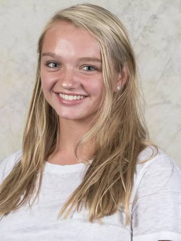 Libby Andrews Headshot