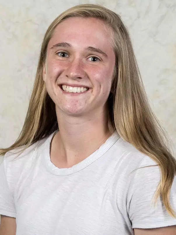 Miranda Royds Headshot