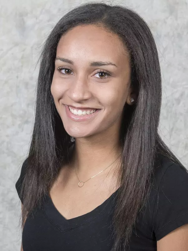 Alexis Smith_headshot_2017