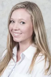 Maxine Manville Headshot