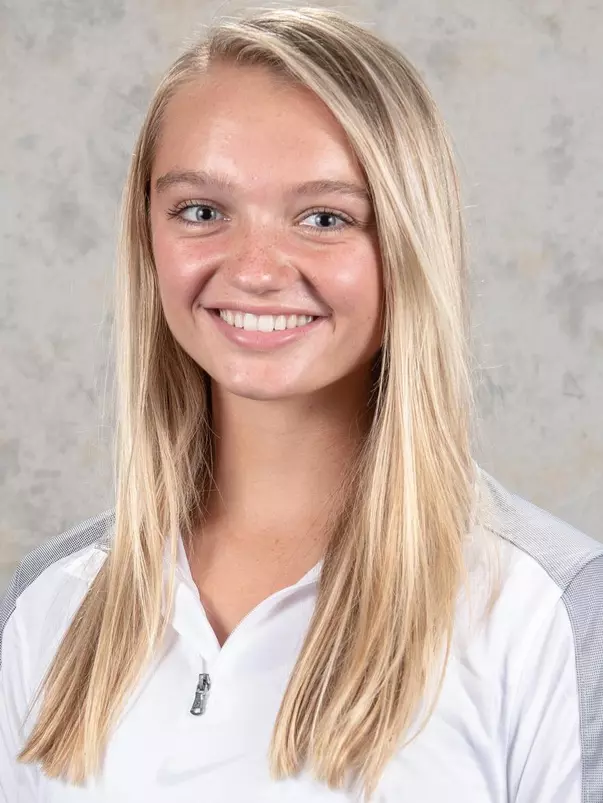 Libby Andrews Headshot