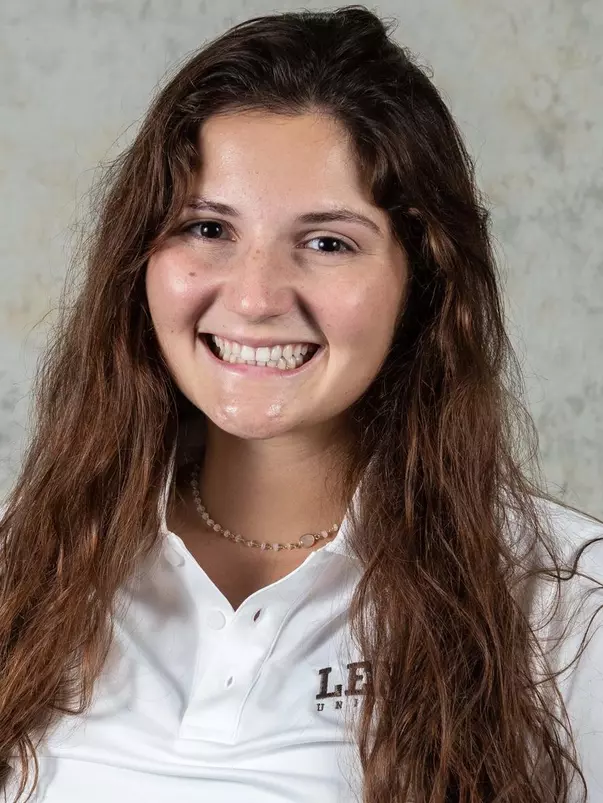 Ariel Deljanin Headshot