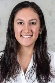 Mariel Hoeschel Headshot