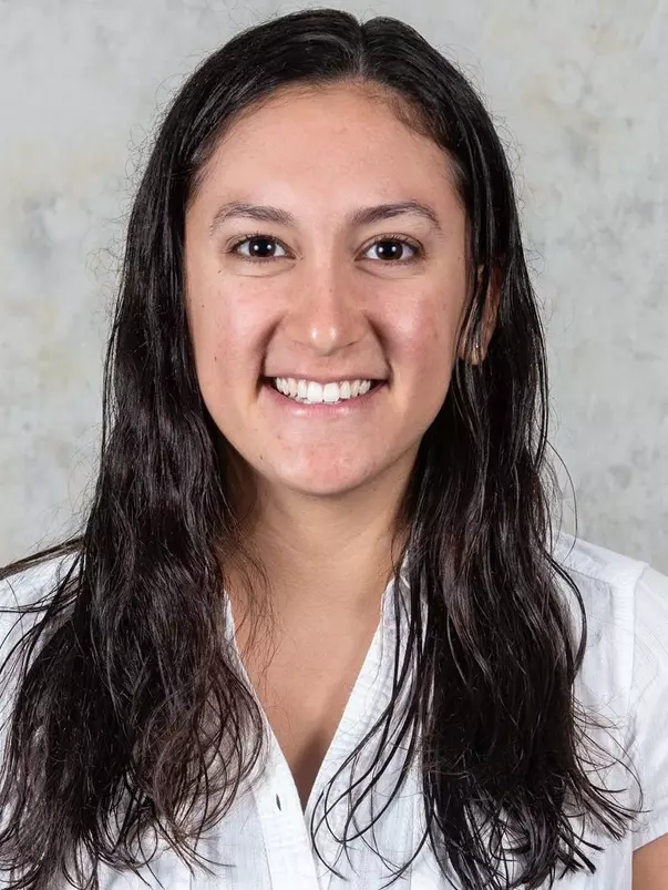 Mariel Hoeschel Headshot