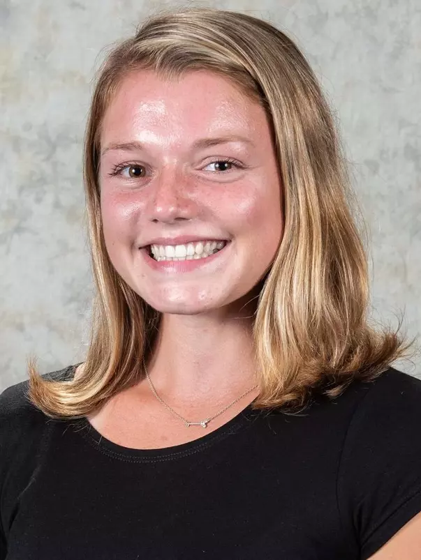 Leah Mullery Headshot